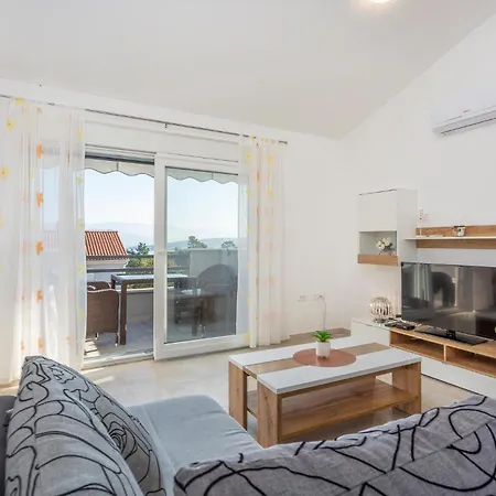 Apartament Lovely In With Wifi