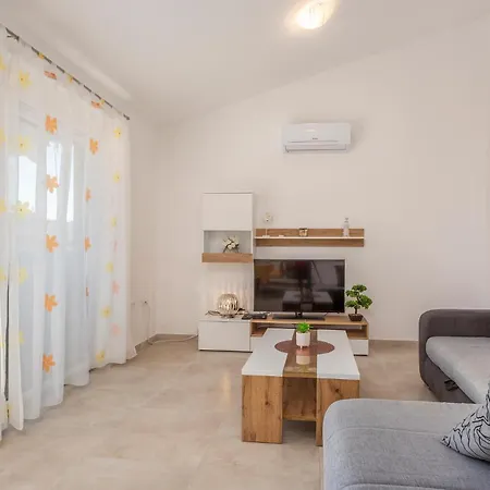 Lovely In With Wifi Apartament *